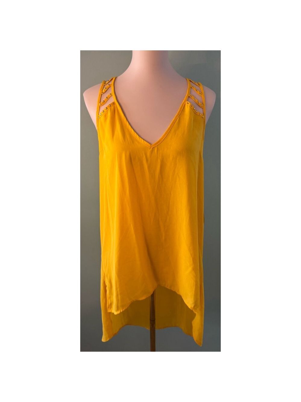 Women's Nicki Minaj Yellow Sleeveless Tank Top Size M